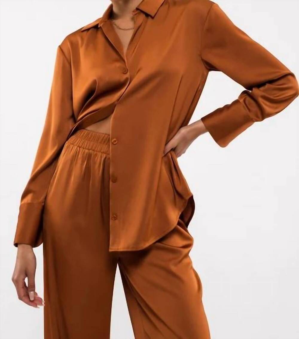 NEW BLU PEPPER solid satin button up woven top in rust